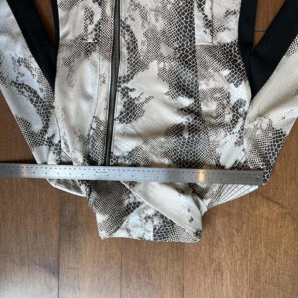 Python Snake Print Jacket Blazer - Picture 5 of 15